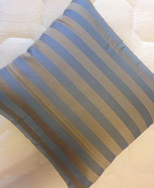 Cuscini arredamento - Modello GOLDEN BLUE quadrato 40 cm x 40 cm